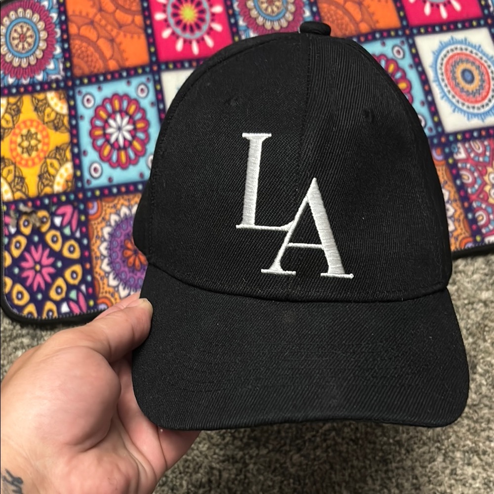 Black LA adjustable hat/cap